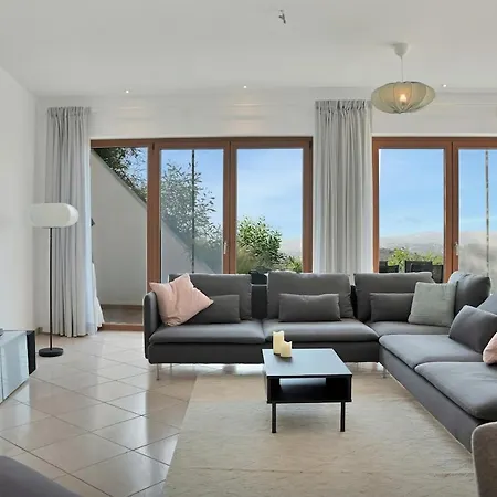 Villa -heated Pool -amazing View -ideal For Groups