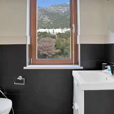 -heated Pool -amazing View -ideal For Groups Villa *