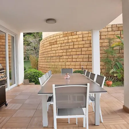 -heated Pool -amazing View -ideal For Groups Villa *